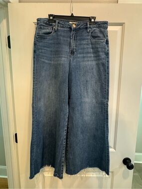 Kut from the Kloth Wide Leg Jeans in Medium Blue Wash